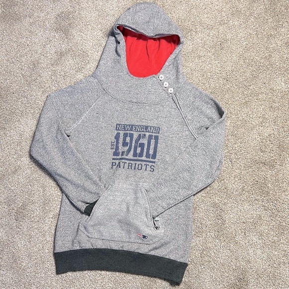 NFL Proline 🏈 Official New England Patriots Sweatshirt Hoodie W/ Button Detail - Picture 1 of 11